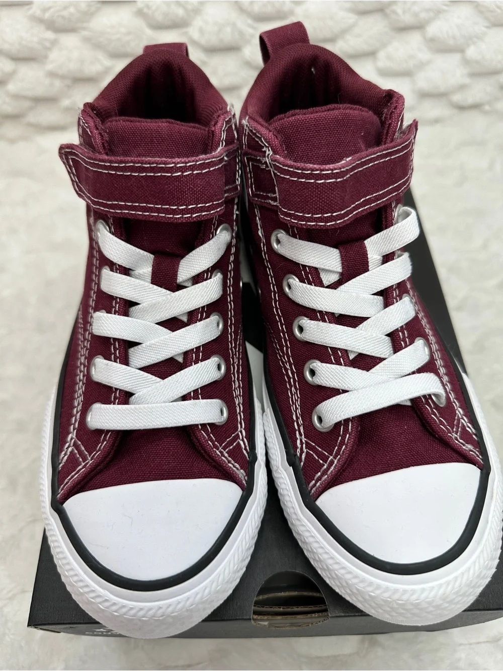 Converse High Top Sneakers (Slip On) Size 2.5